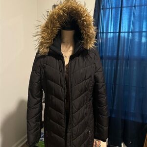 Tommy Hilfiger Women’s Maxi Puffer Jacket
Removable hood 

Good condition